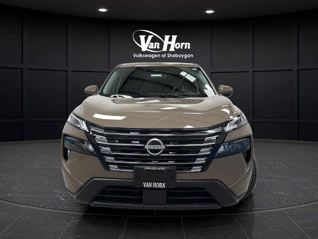 Used 2024 Nissan Rogue SV SUV