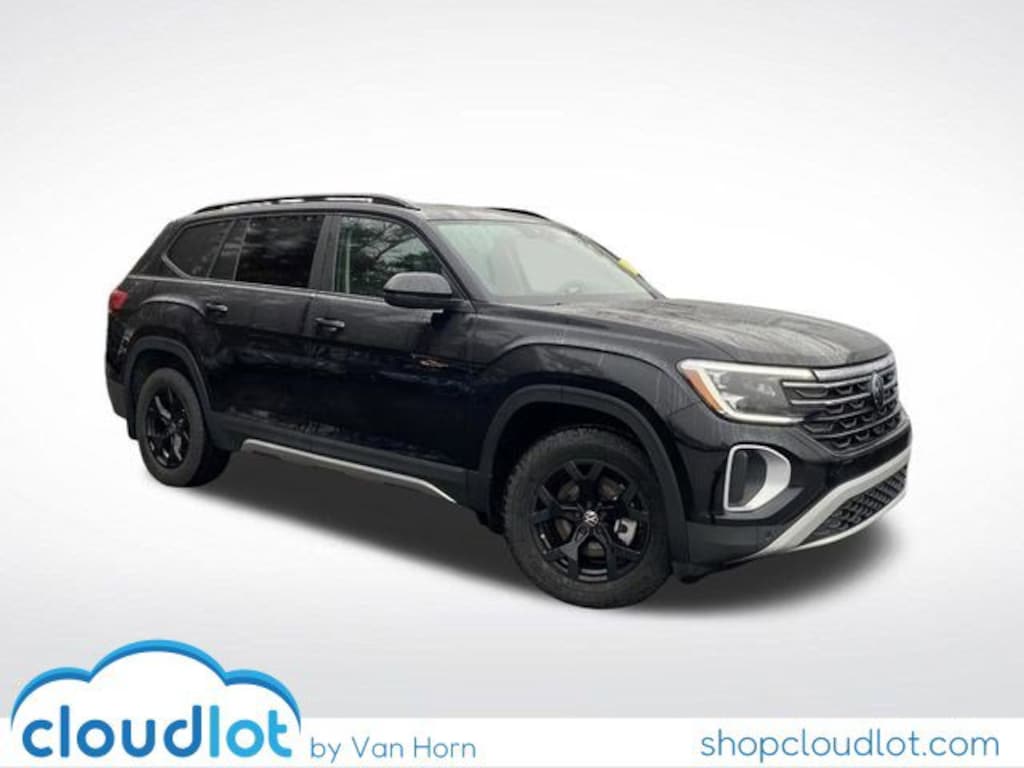 Used 2024 Volkswagen Atlas 2.0T Peak Edition SEL SUV