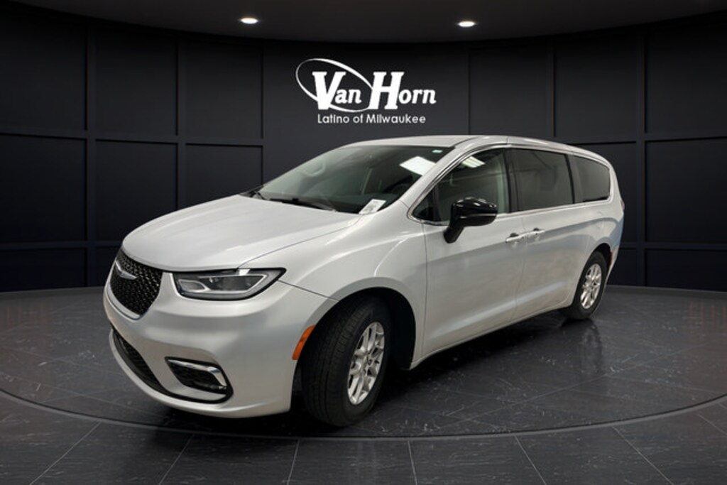 Used 2024 Chrysler Pacifica Touring L Van Passenger Van