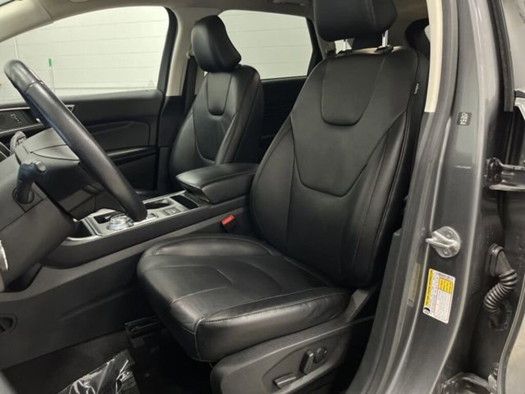 Used 2022 Ford Edge Titanium SUV