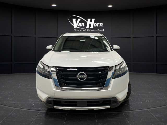 Used 2025 Nissan Pathfinder SL SUV