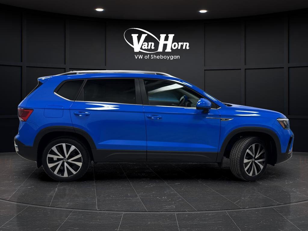 Used 2024 Volkswagen Taos SE SUV
