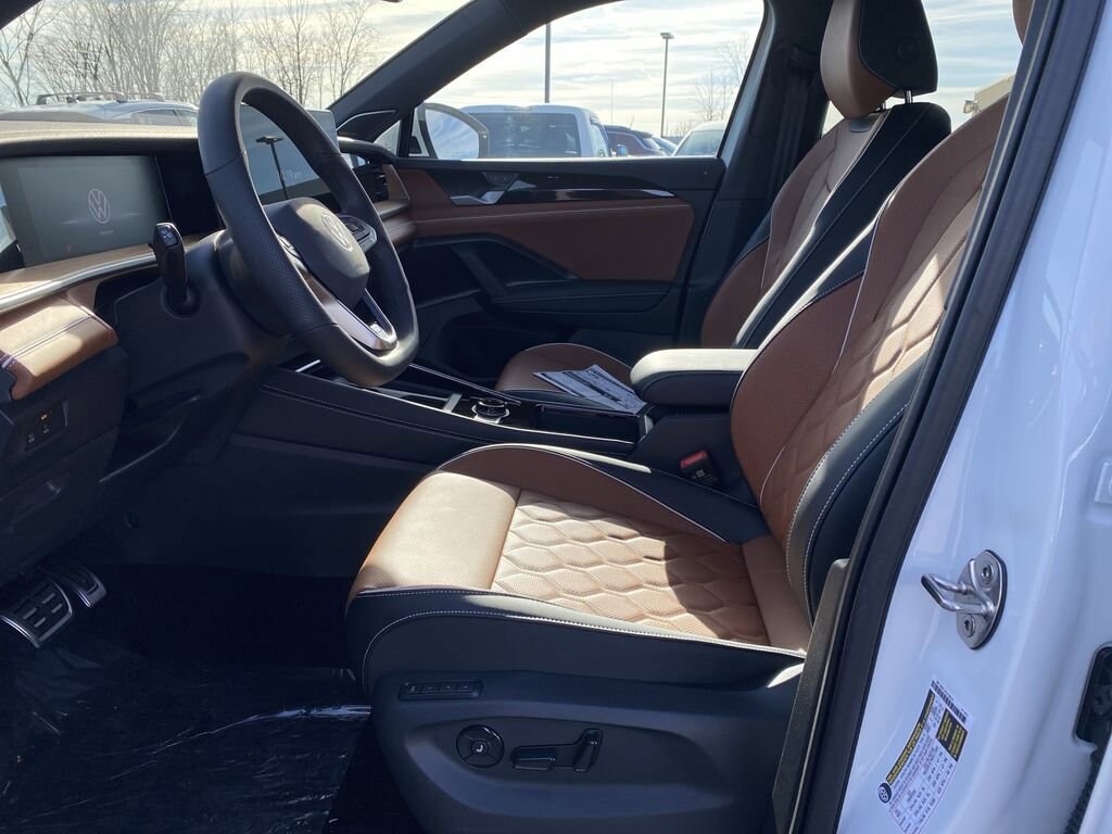 New 2026 Volkswagen Tiguan SEL R-Line Turbo SUV