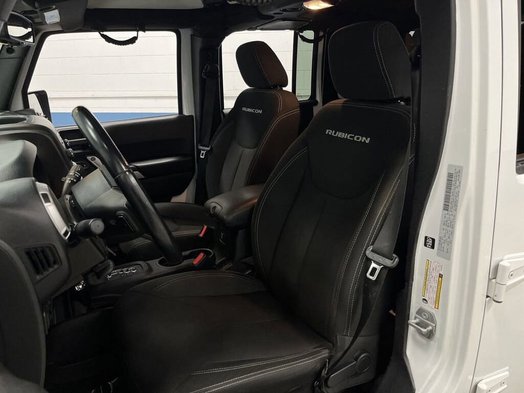 Used 2016 Jeep Wrangler Unlimited Rubicon SUV