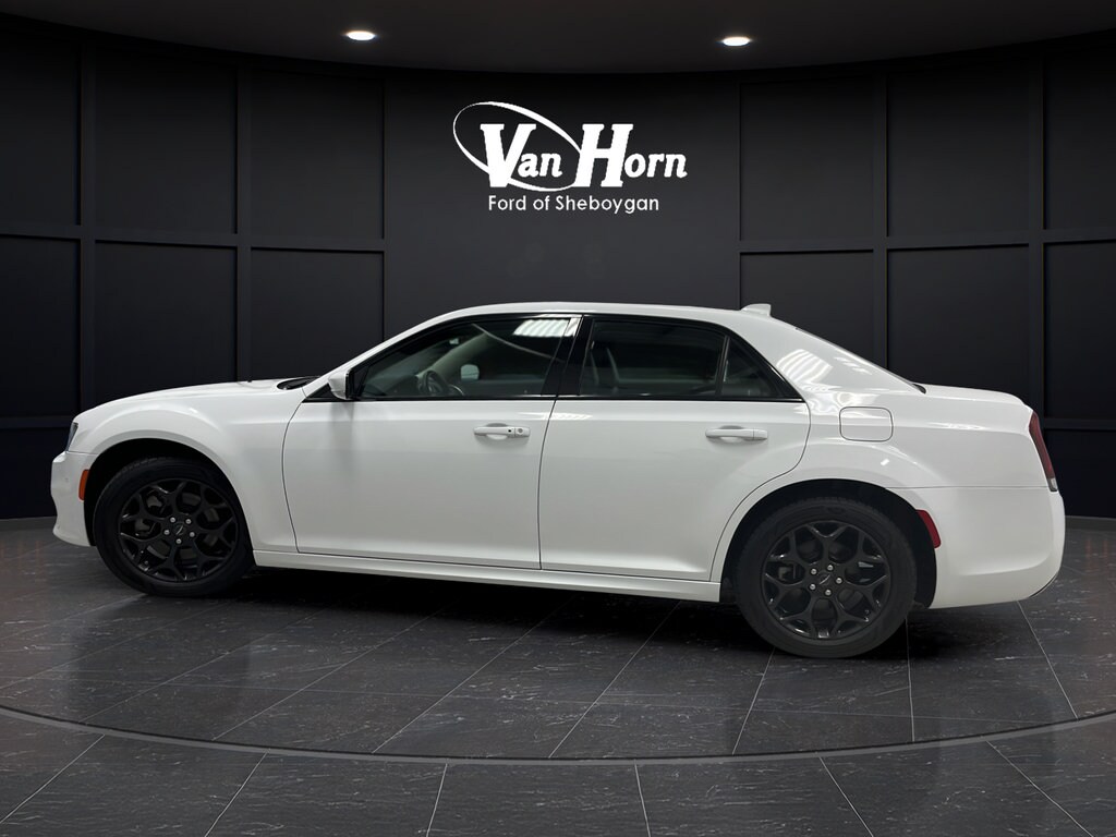 Used 2022 Chrysler 300 Touring L Sedan