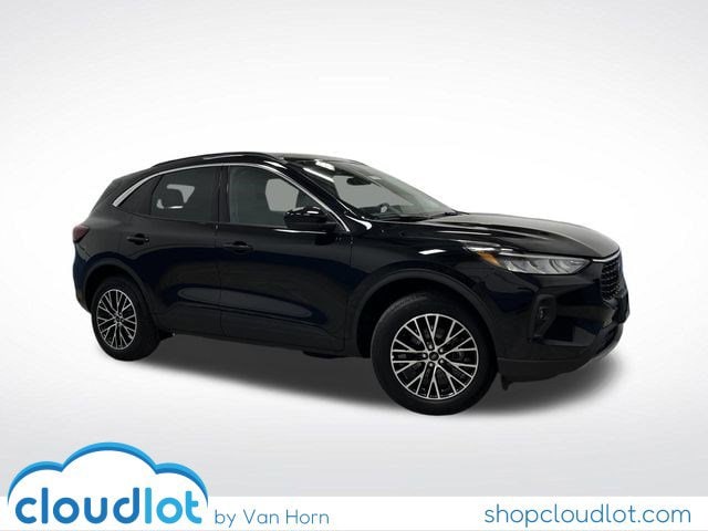 2024 Ford Escape PHEV's photo