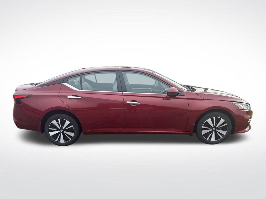 Used 2021 Nissan Altima 2.5 SL Sedan