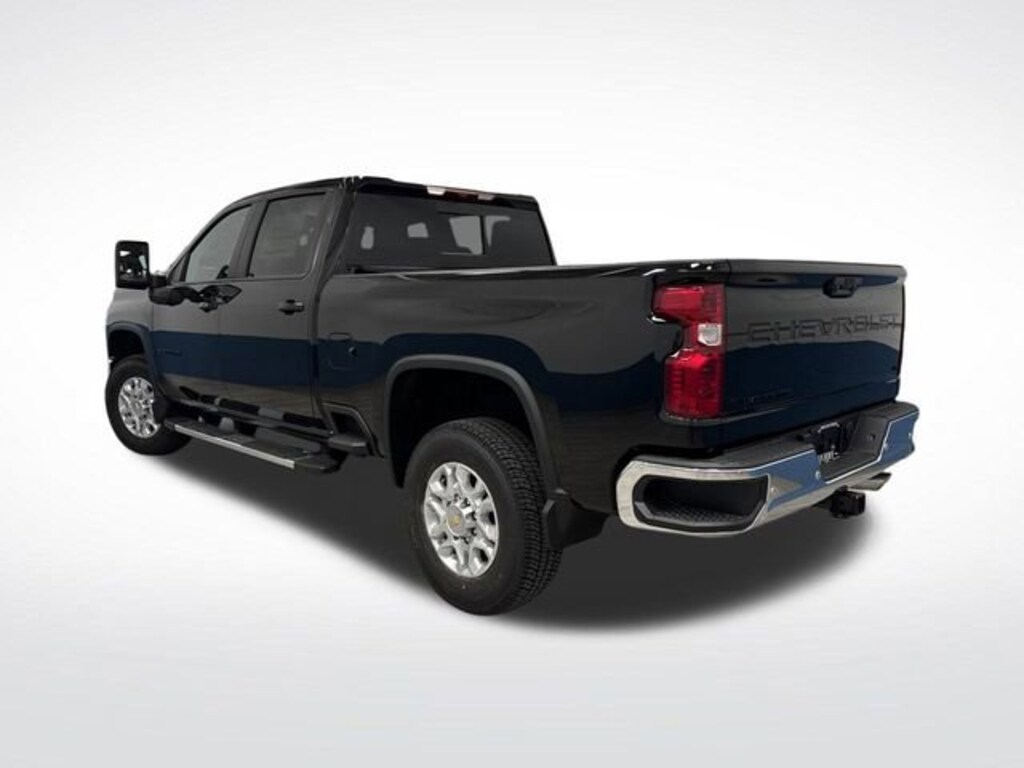 New 2026 Chevrolet Silverado 3500 HD LT Truck Crew Cab