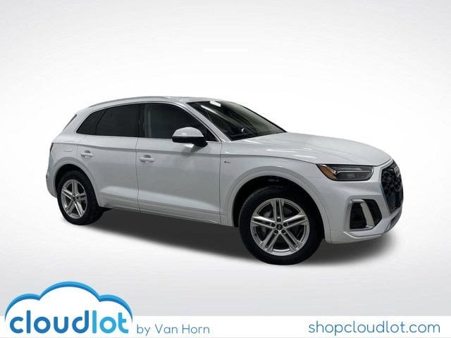 2024 Audi Q5 Premium Plus's photo