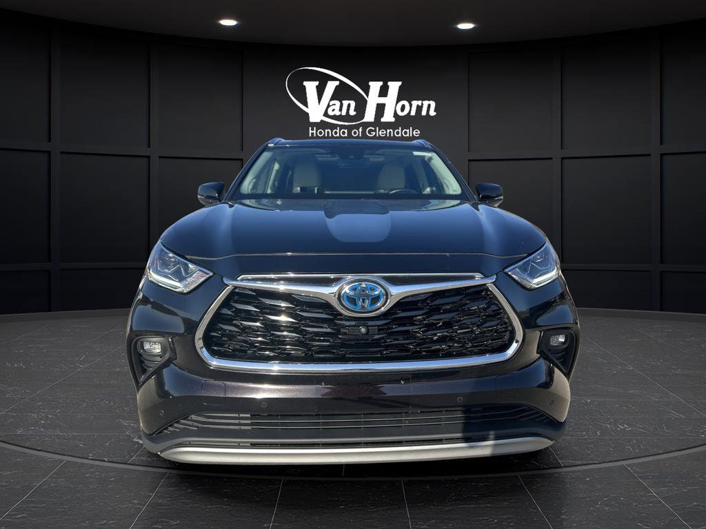 Used 2021 Toyota Highlander Hybrid Platinum SUV