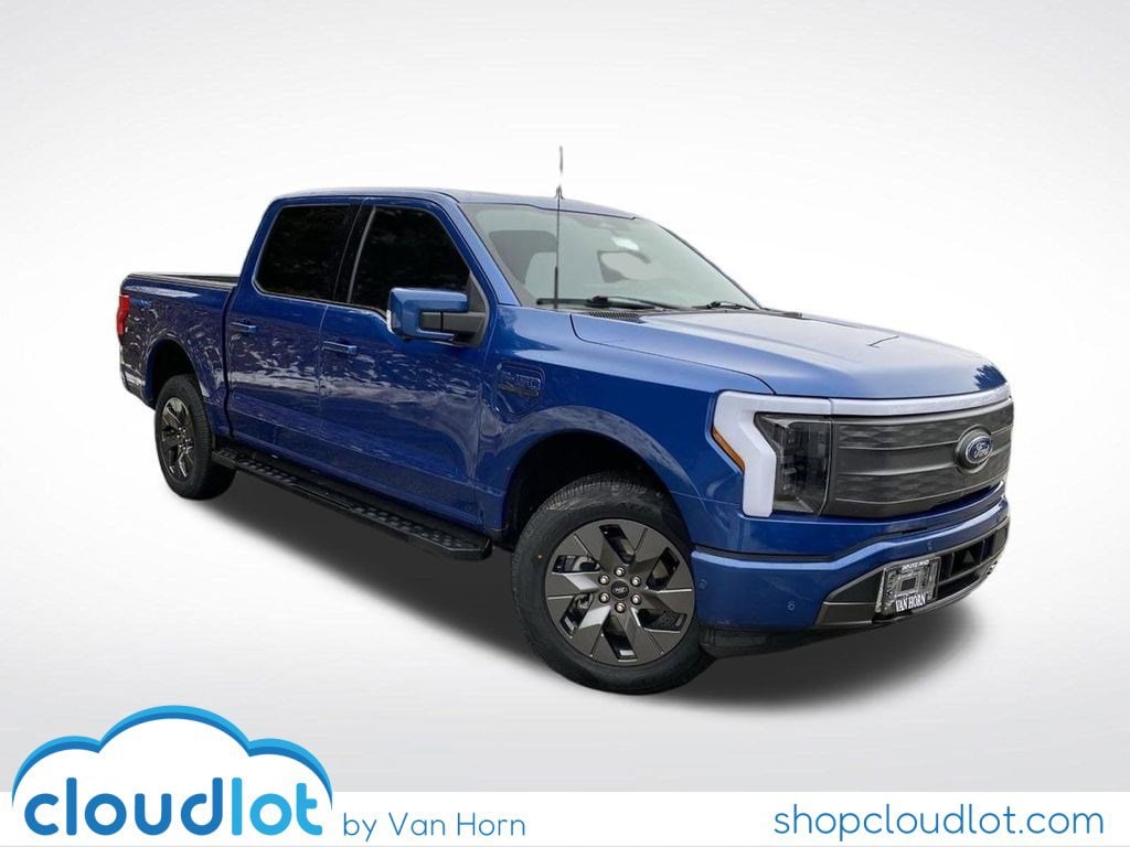2022 Ford F-150 Lightning Lariat's photo
