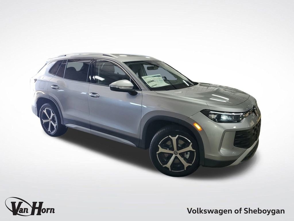 2025 Volkswagen Tiguan SE's photo