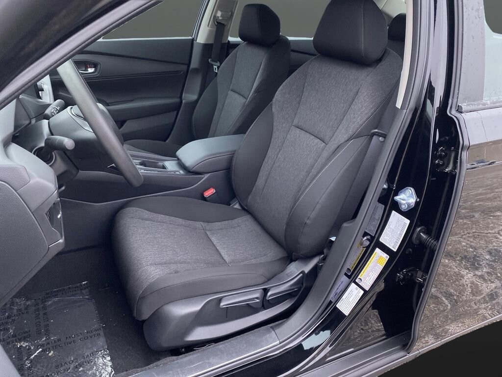 New 2025 Honda Accord LX Sedan