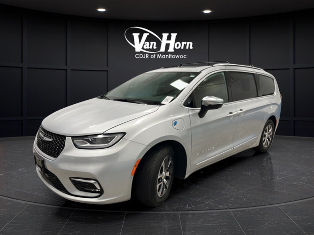 Used 2023 Chrysler Pacifica Hybrid Pinnacle Van Passenger Van