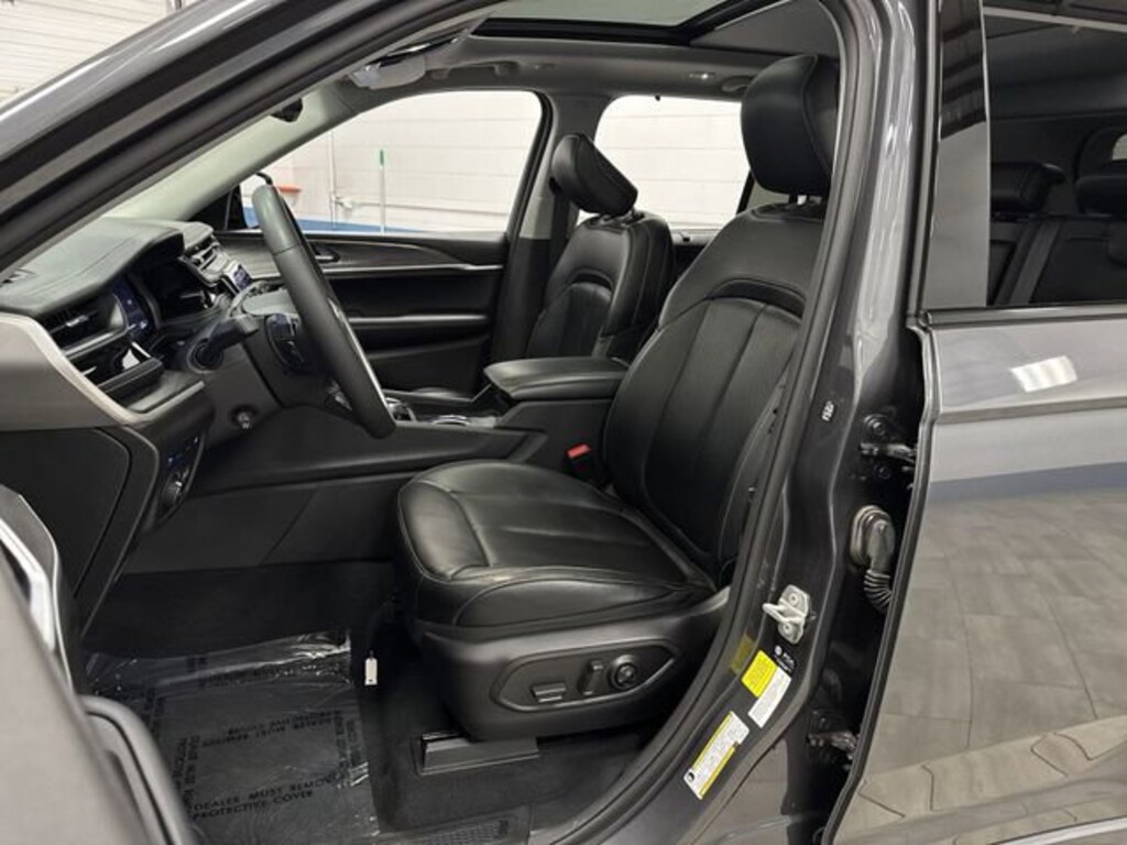 Used 2023 Jeep Grand Cherokee 4xe 30th Anniversary SUV