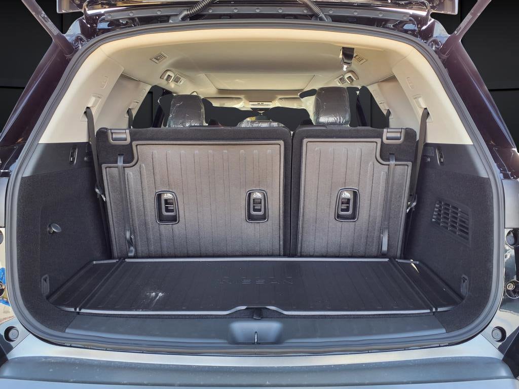New 2026 Nissan Pathfinder Platinum SUV