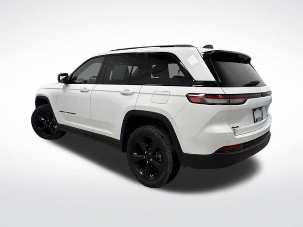 Used 2023 Jeep Grand Cherokee Limited SUV