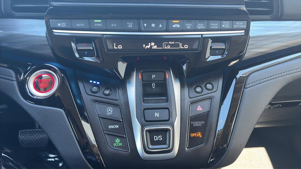 2025 Honda Odyssey Elite - Photo 18