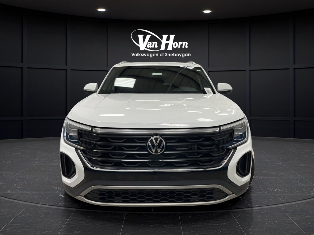 Used 2024 Volkswagen Atlas Cross Sport 2.0T SE w/Technology SUV