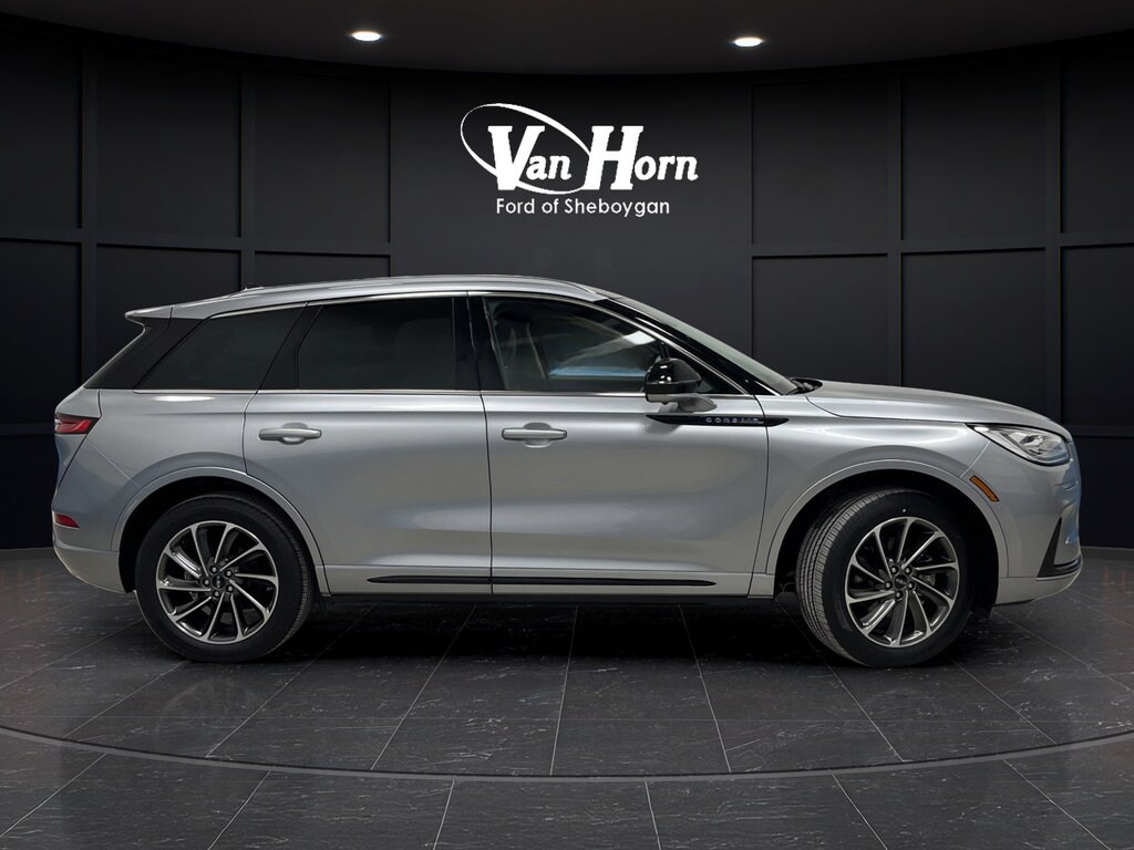 Used 2024 Lincoln Corsair Grand Touring SUV