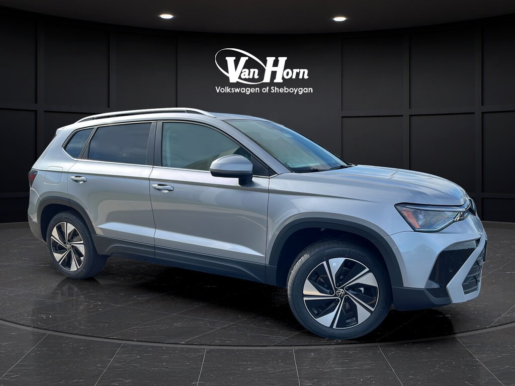 New 2026 Volkswagen Taos SE SUV
