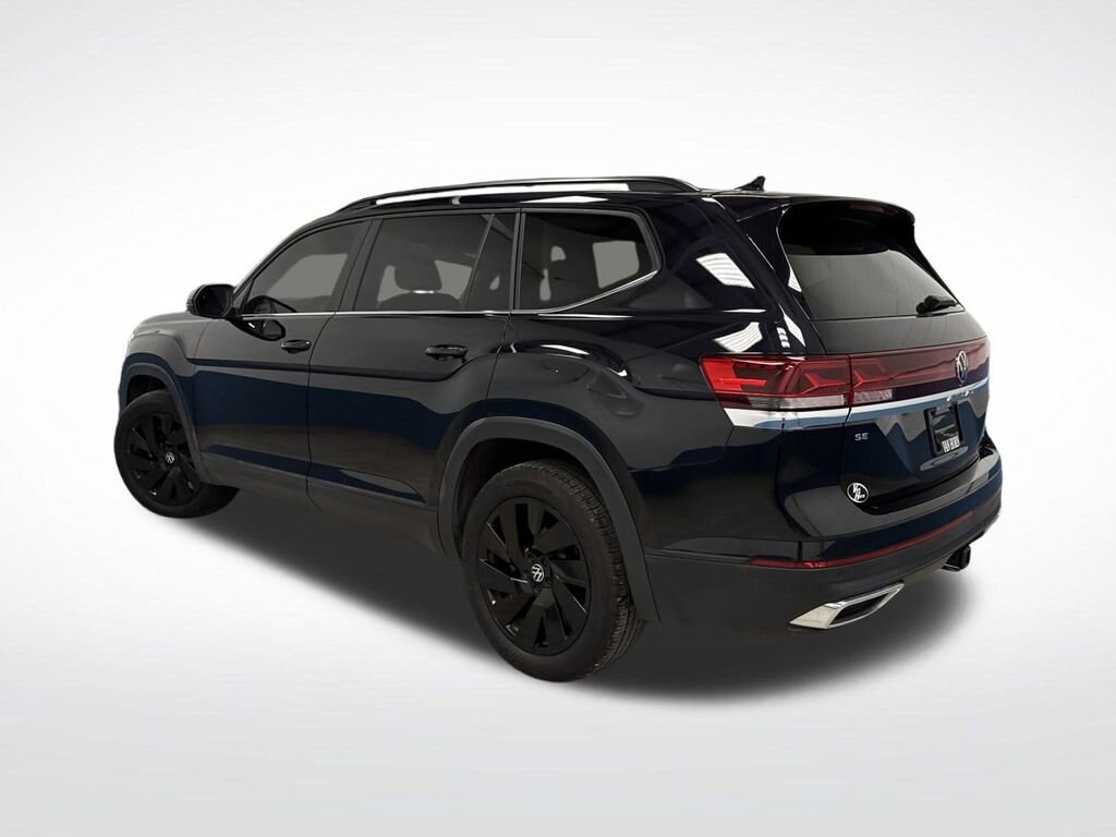 Used 2024 Volkswagen Atlas 2.0T SE w/Technology SUV