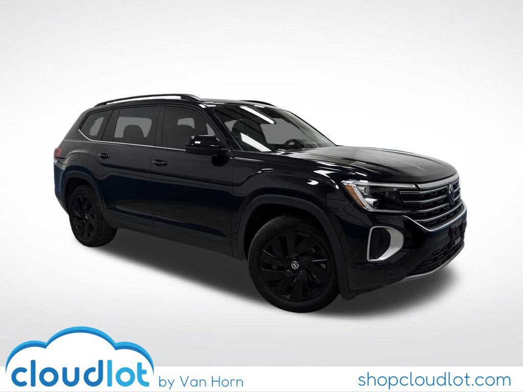Used 2024 Volkswagen Atlas 2.0T SE w/Technology SUV
