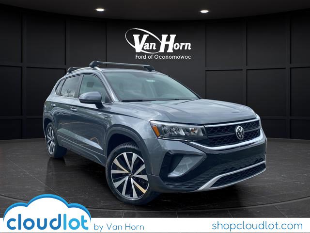 2022 Volkswagen Taos 1.5T SE 4Motion's photo
