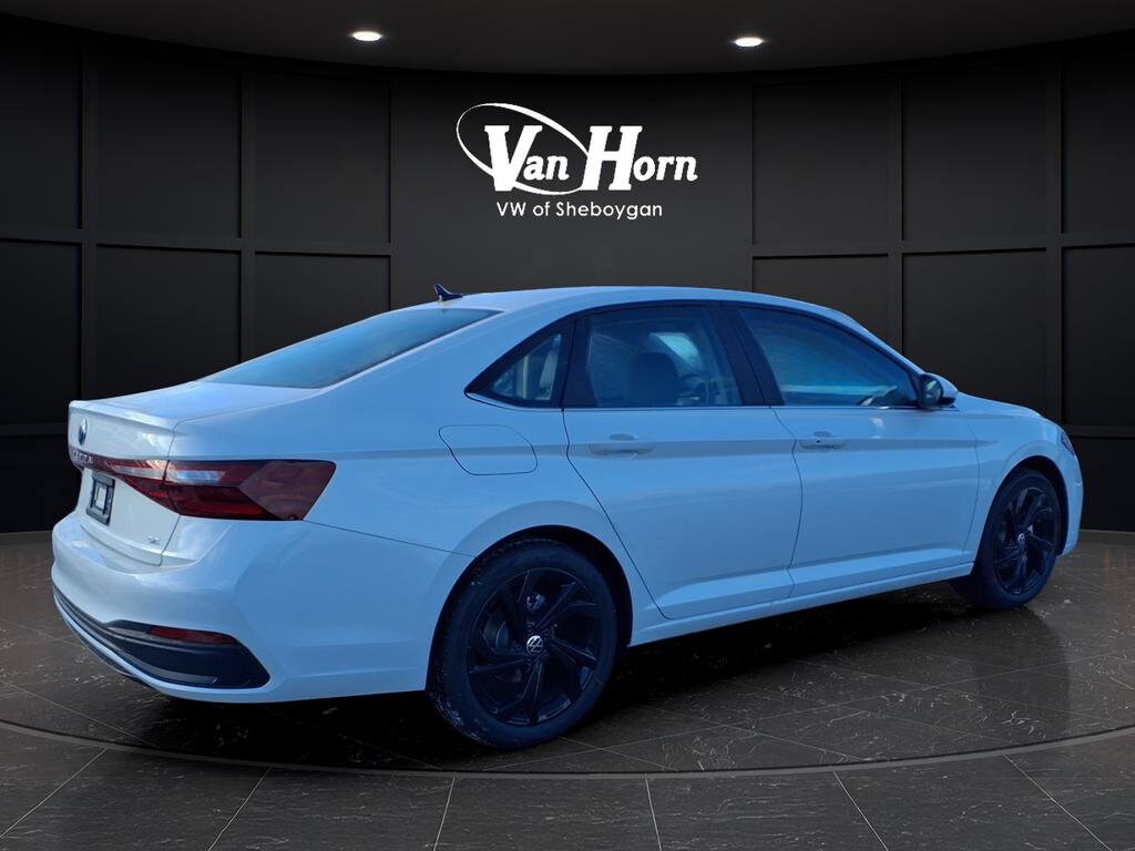 New 2026 Volkswagen Jetta SE Sedan