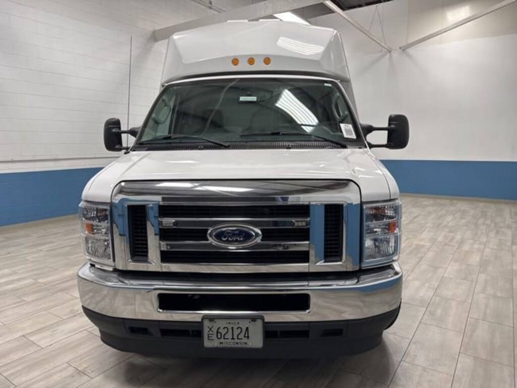 Used 2021 Ford E-Series Cutaway Truck