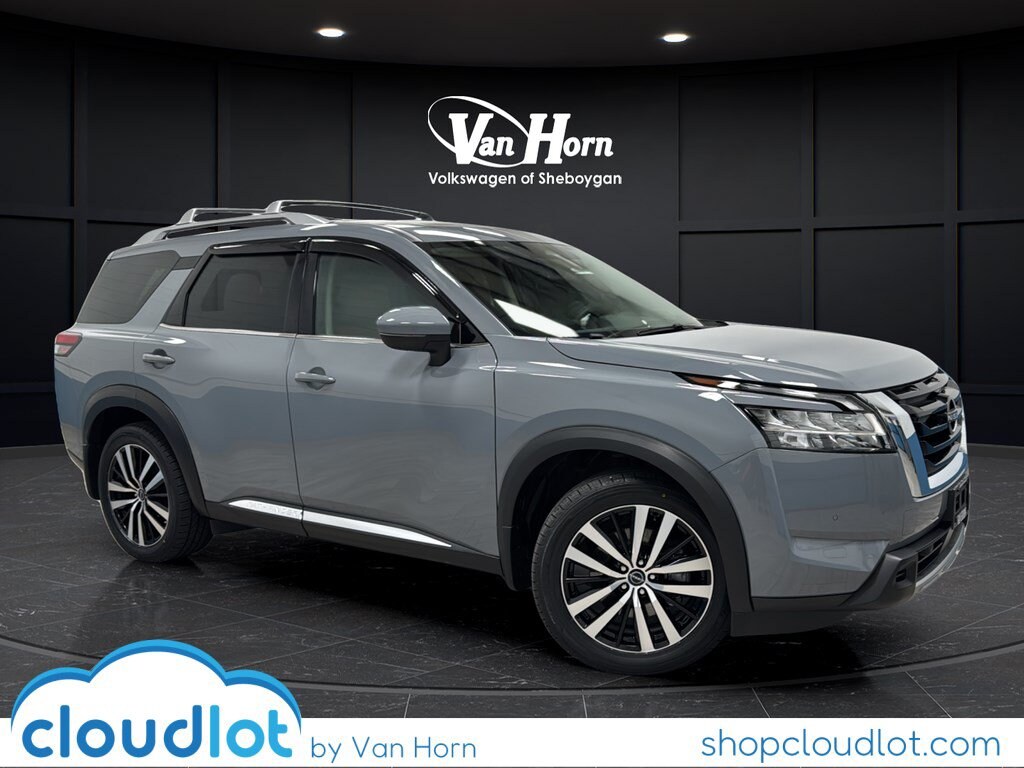 Used 2024 Nissan Pathfinder Platinum SUV
