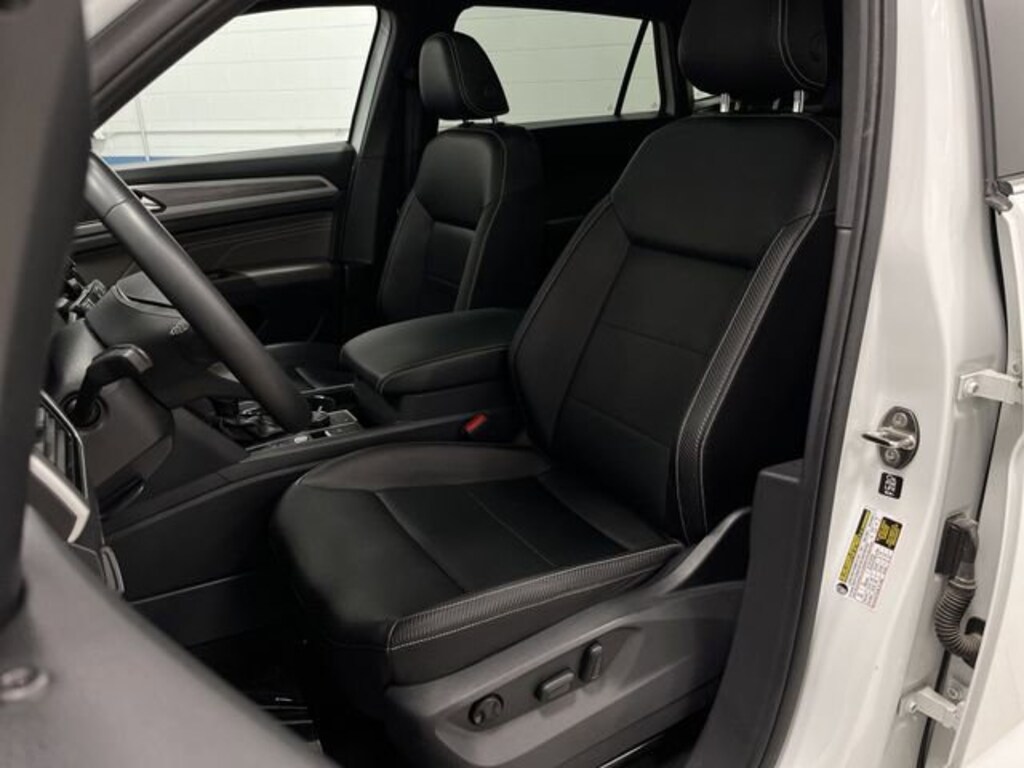 Used 2022 Volkswagen Atlas Cross Sport 3.6L V6 SE w/Technology SUV