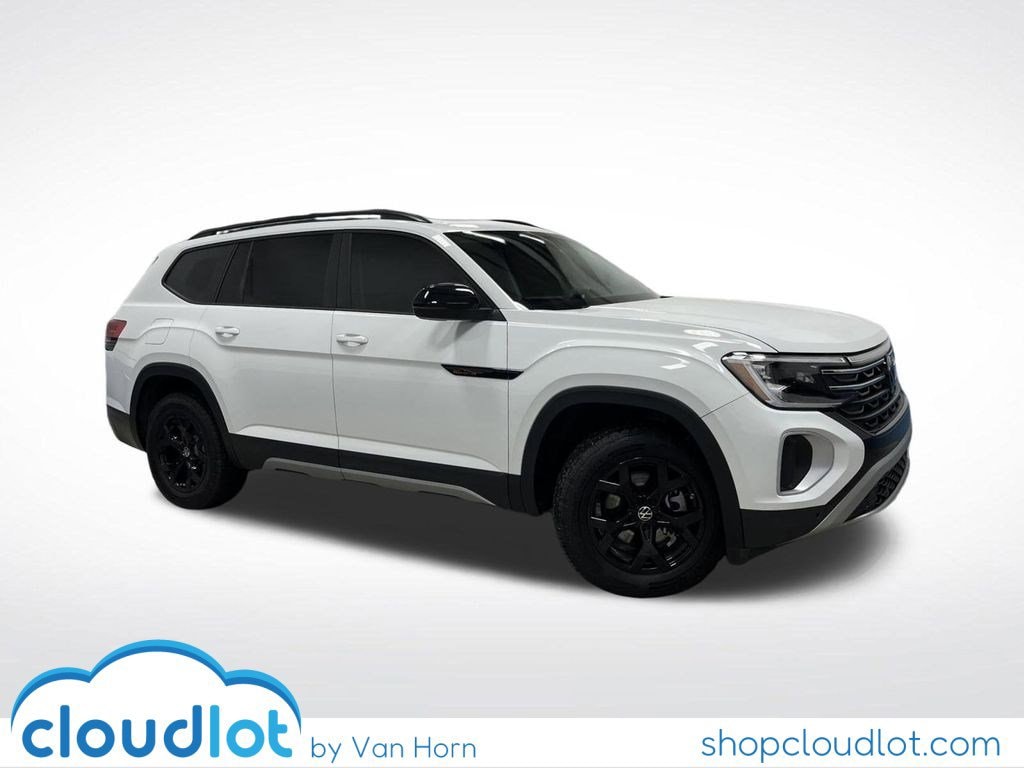2024 Volkswagen Atlas Peak Edition's photo
