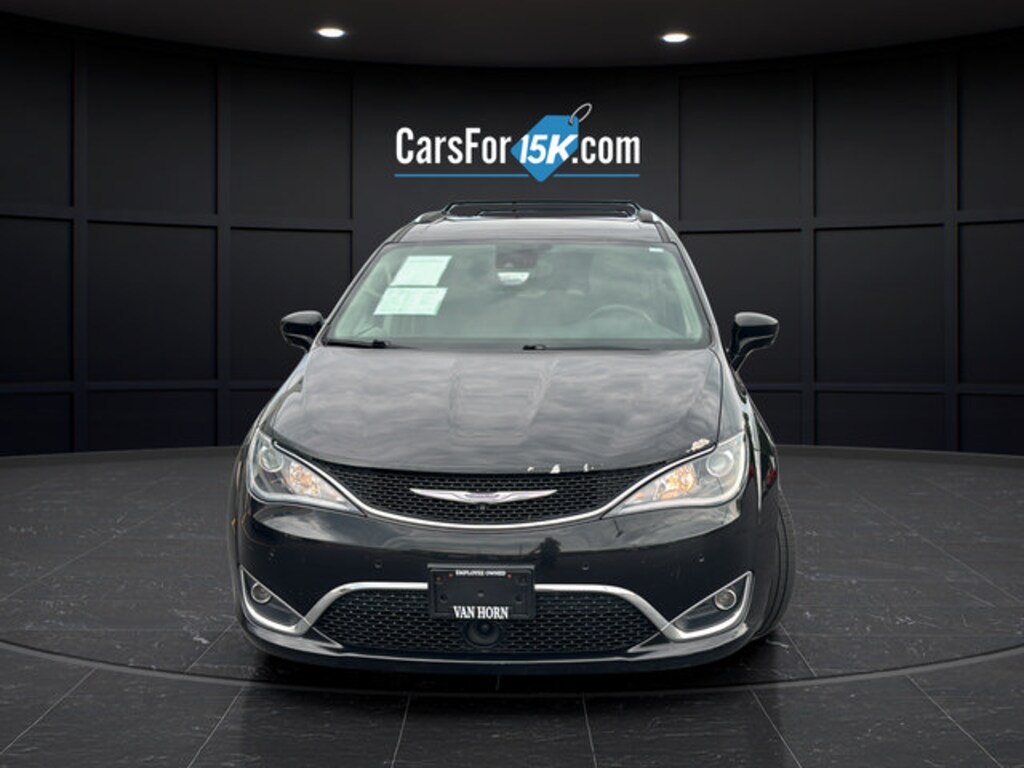 Used 2017 Chrysler Pacifica Touring-L Plus Van
