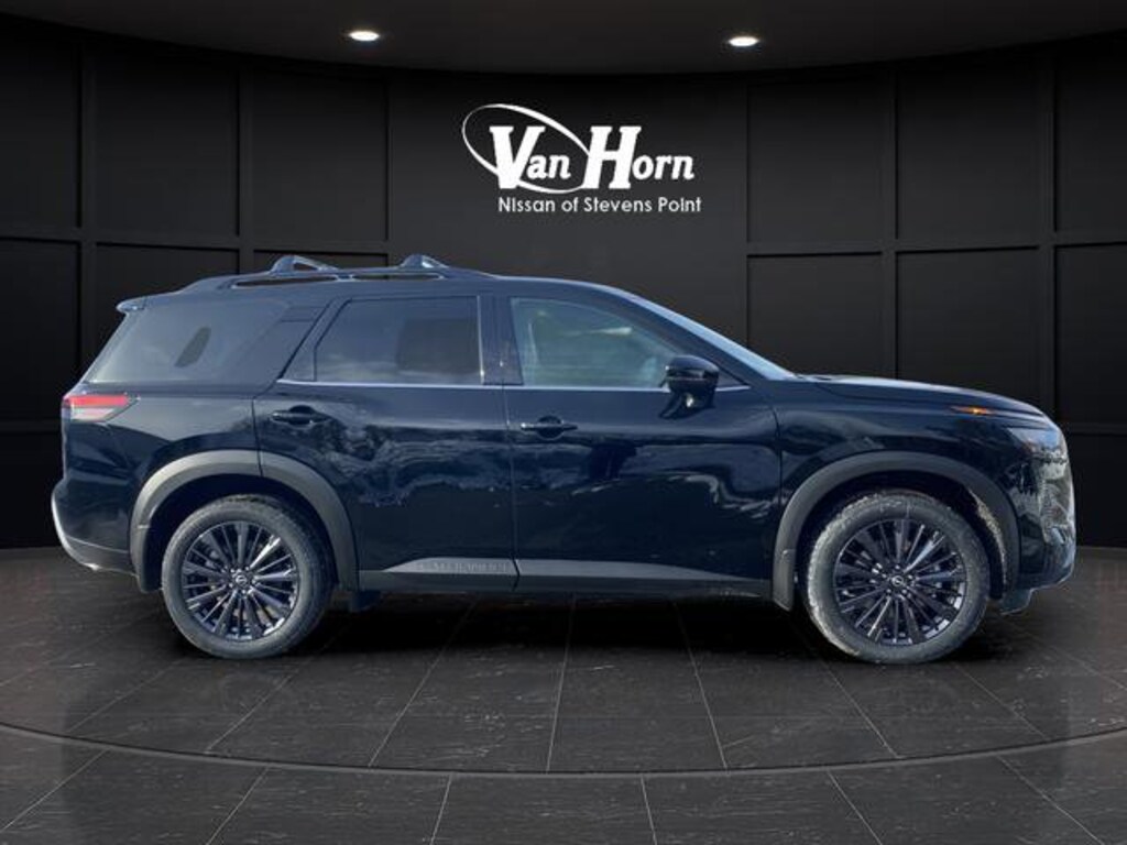 New 2026 Nissan Pathfinder SL SUV