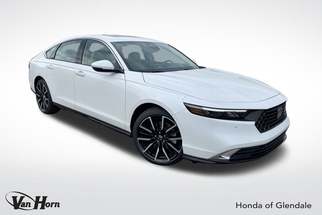 2025 Honda Accord Hybrid Touring's photo