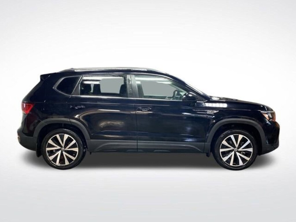 Used 2023 Volkswagen Taos SE SUV