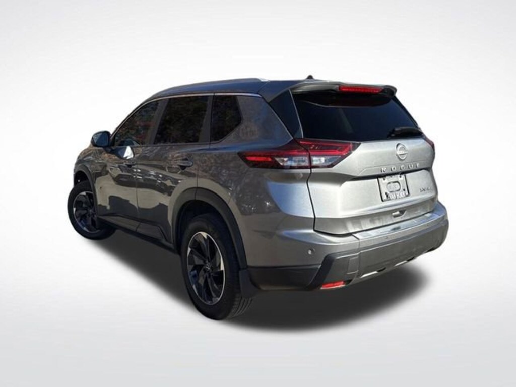 Used 2024 Nissan Rogue SV SUV