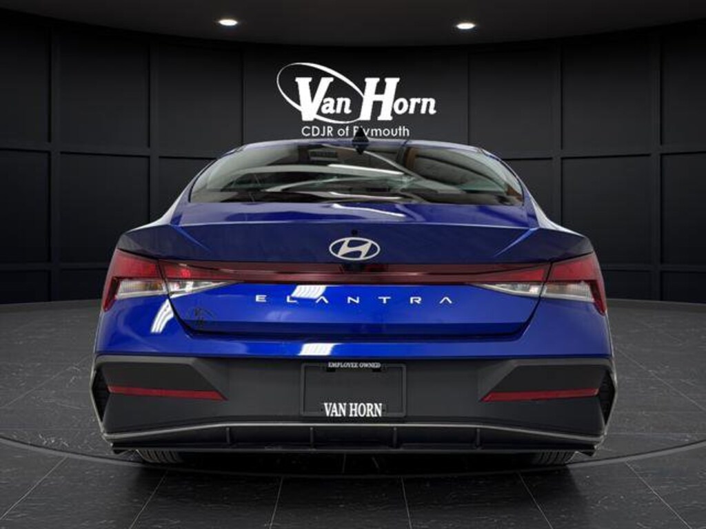 Used 2024 Hyundai Elantra SEL Sedan