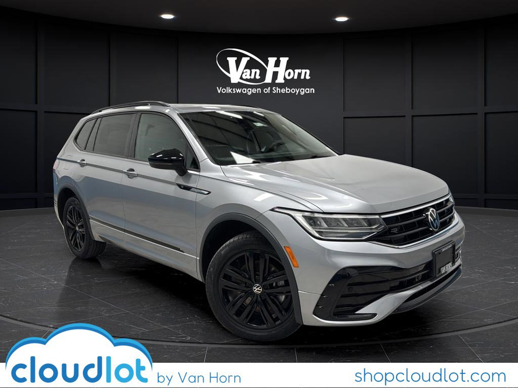 2022 Volkswagen Tiguan 2.0T SE R-Line Black 4Motion's photo
