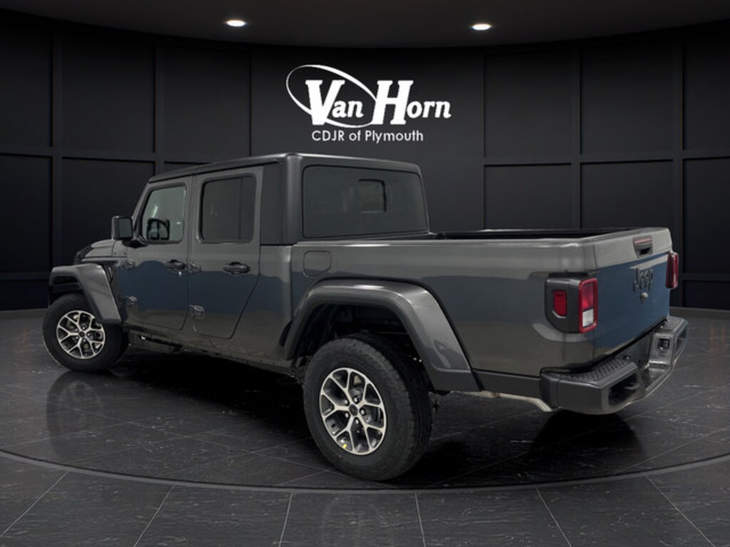 Used 2026 Jeep Gladiator Sport S Truck Crew Cab