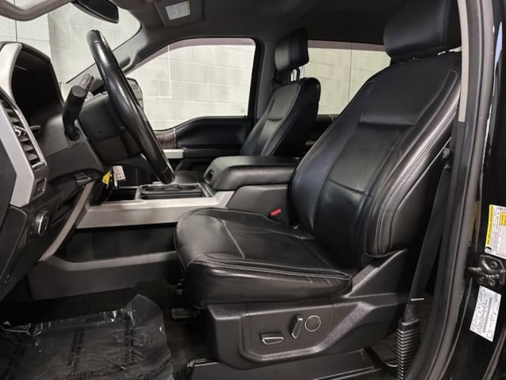 Used 2017 Ford Super Duty F-250 SRW Lariat Truck Crew Cab