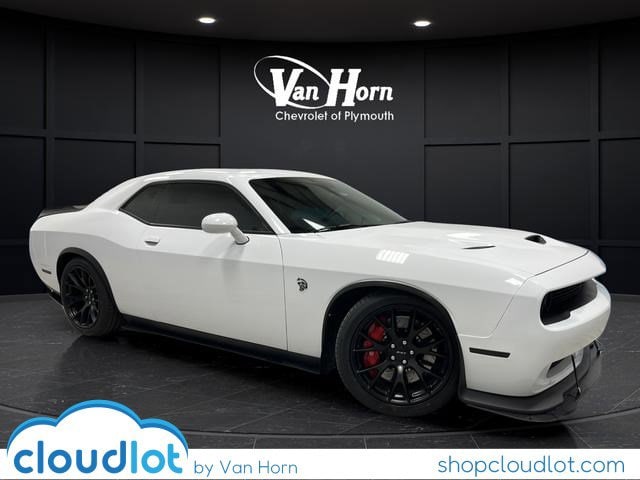 2016 Dodge Challenger SRT Hellcat's photo