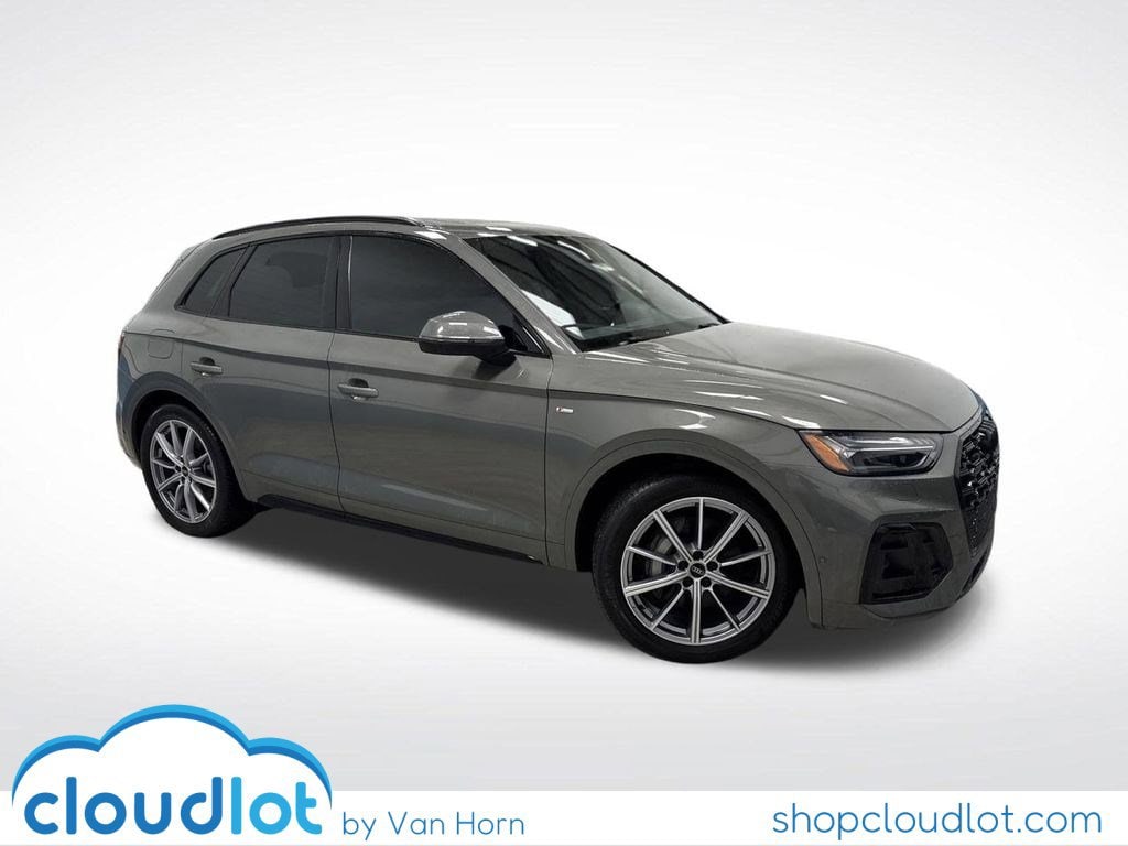 2023 Audi Q5 Prestige's photo