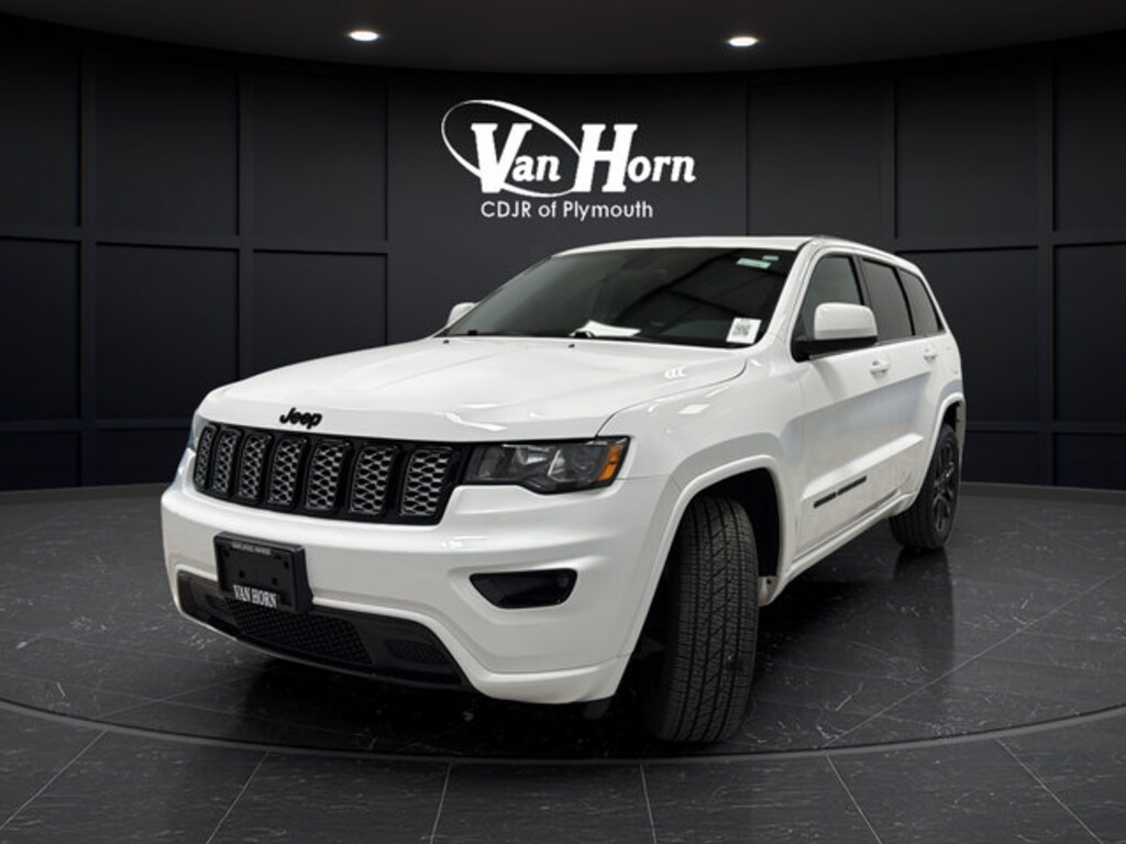 Used 2018 Jeep Grand Cherokee Altitude SUV