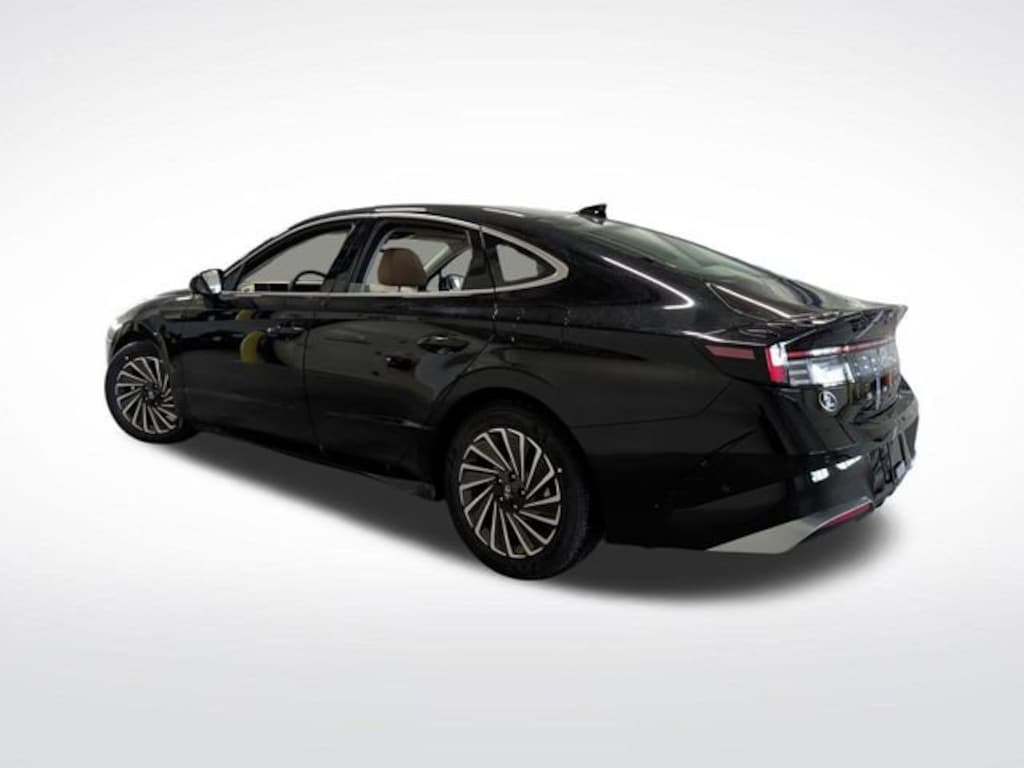 New 2026 Hyundai Sonata Hybrid Limited Sedan