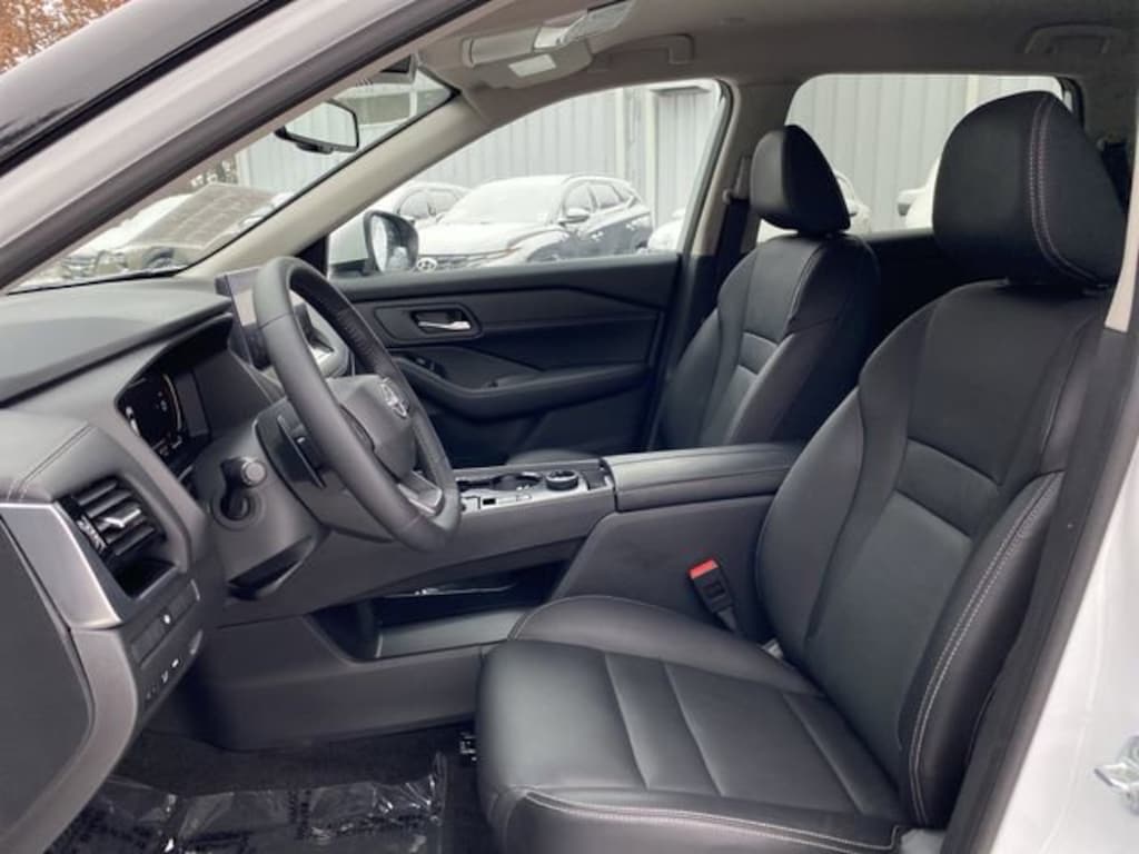 Used 2025 Nissan Rogue SL SUV