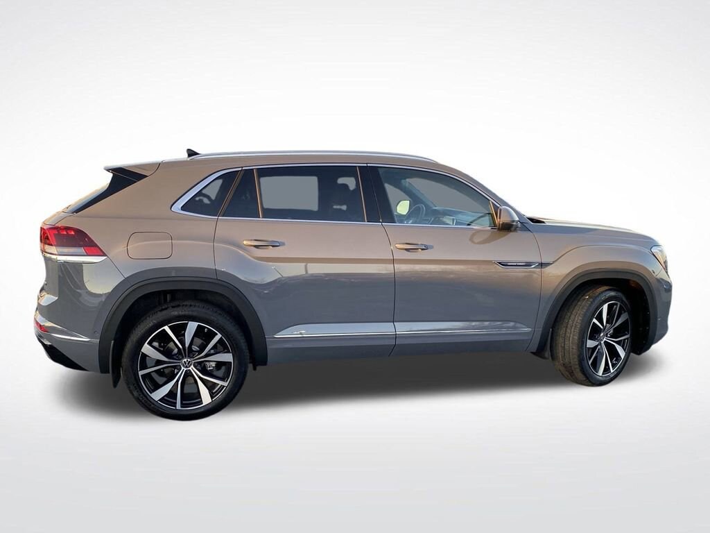 New 2026 Volkswagen Atlas Cross Sport 2.0T SEL Premium R-Line SUV