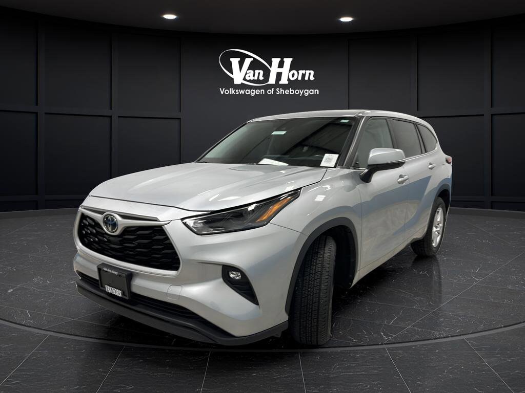 Used 2023 Toyota Highlander L SUV
