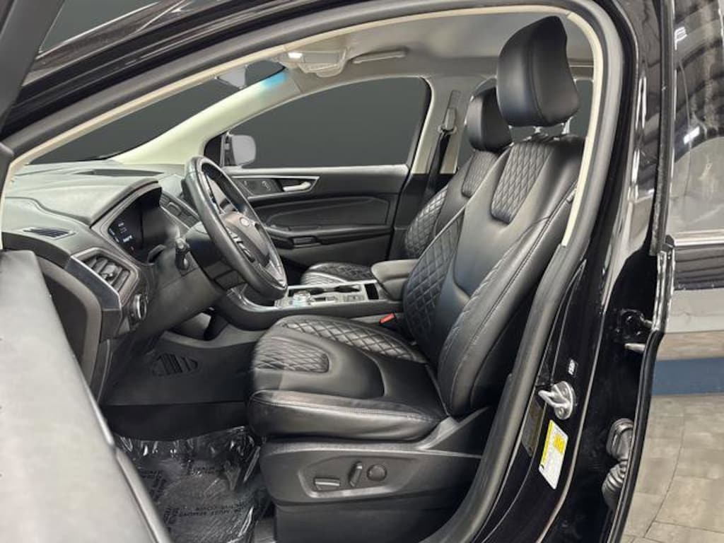 Used 2024 Ford Edge Titanium SUV